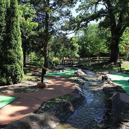Grand Bear Resort At Starved Rock Utica Eksteriør bilde