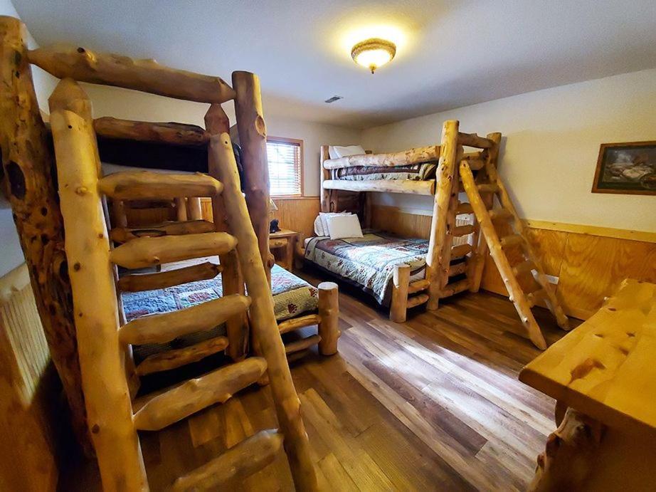 Grand Bear Resort At Starved Rock Utica Eksteriør bilde